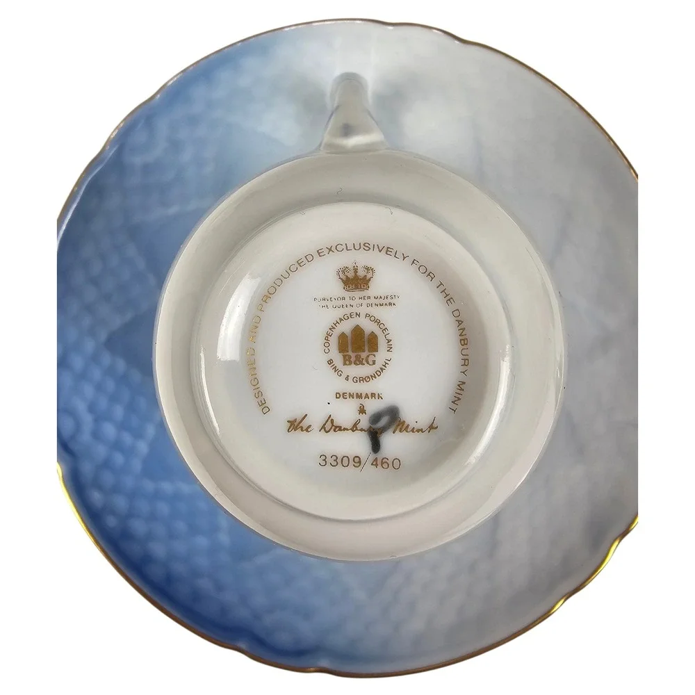 Bing & Grondahl Seagull Teacup Saucer Set Gold Trim‎ Danbury Mint 3309/460 Blue